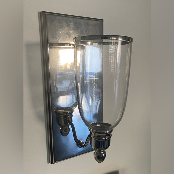 Modern wall sconces. - Picture 4 of 4